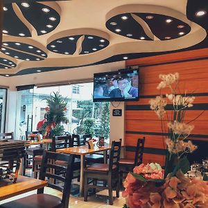 Rustic Crown Hotel